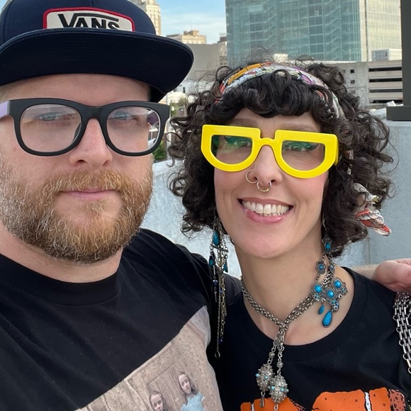 Meet your Posher, Candy - Picture 1 of 1